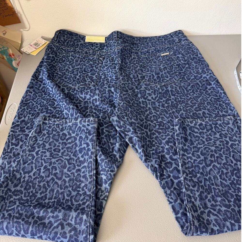 Michael Kors Leopard Print Jeans 22W NWT Blue Animal Denim - Picture 3 of 10